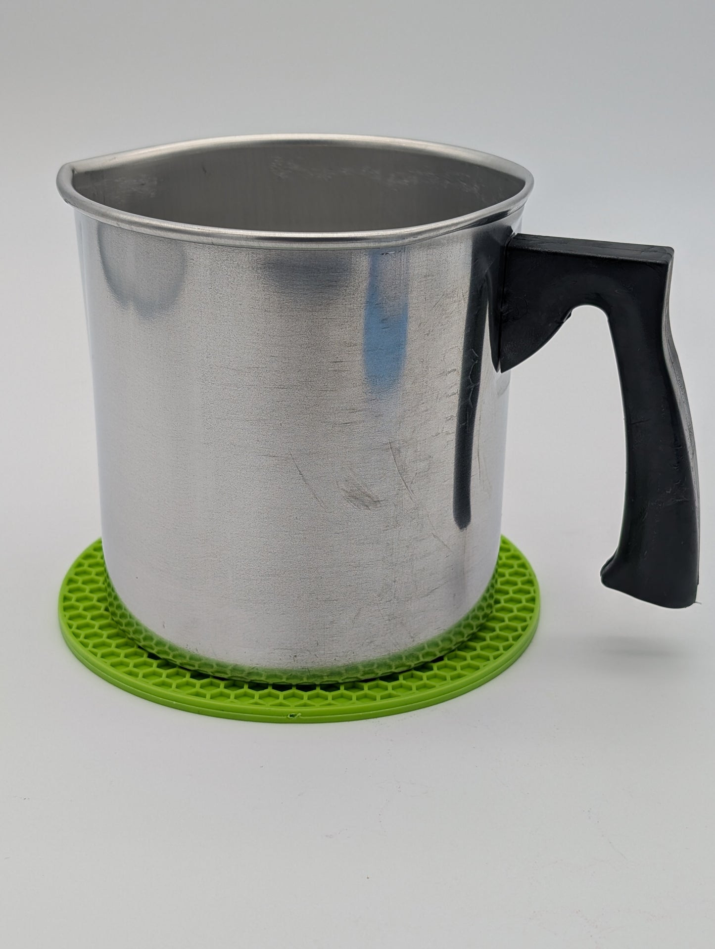 Silicone trivet/pot holder 14.5cm (5 3/4")