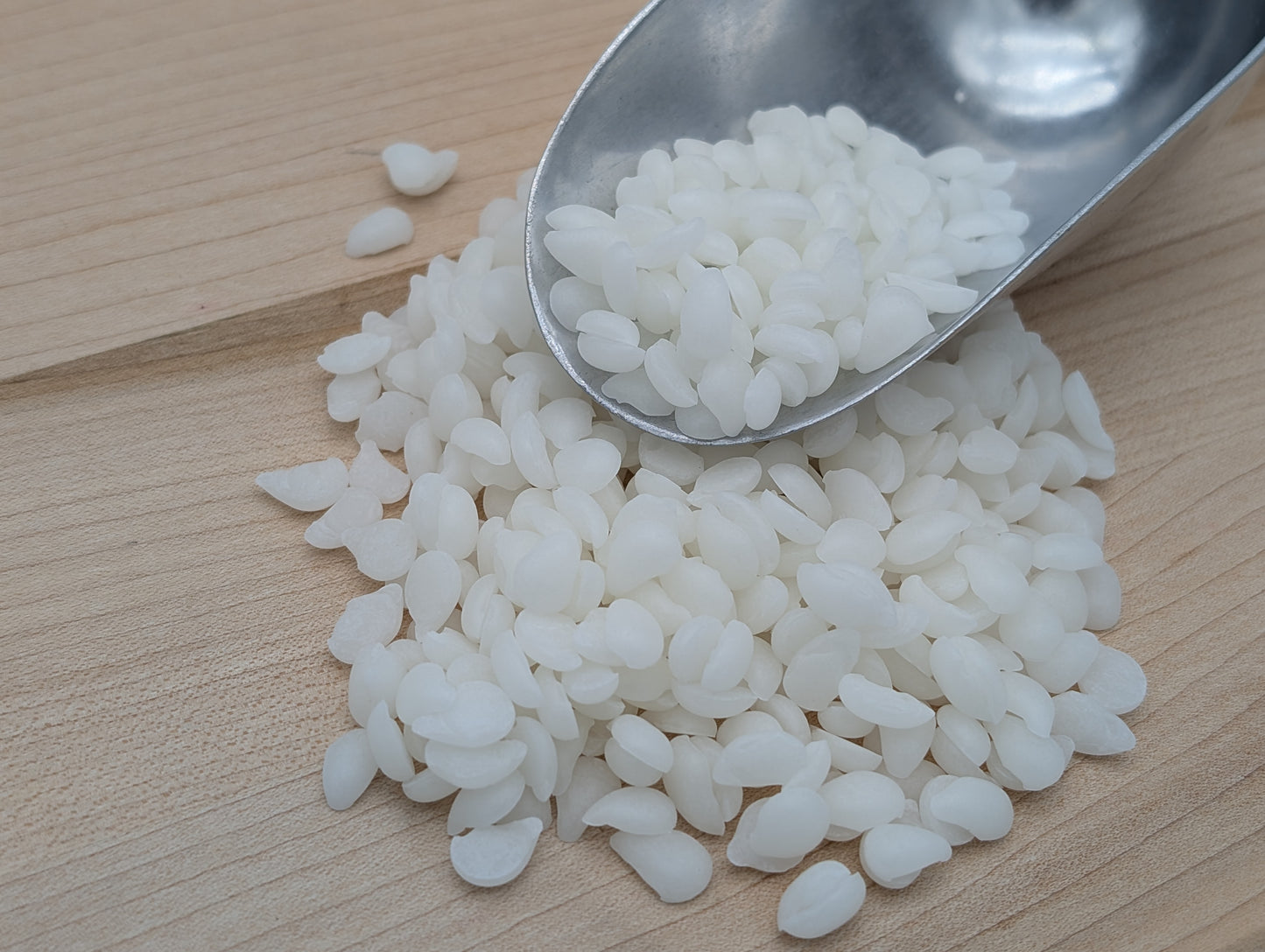 White Beeswax Pellets - 100% Pure 100% Canadian